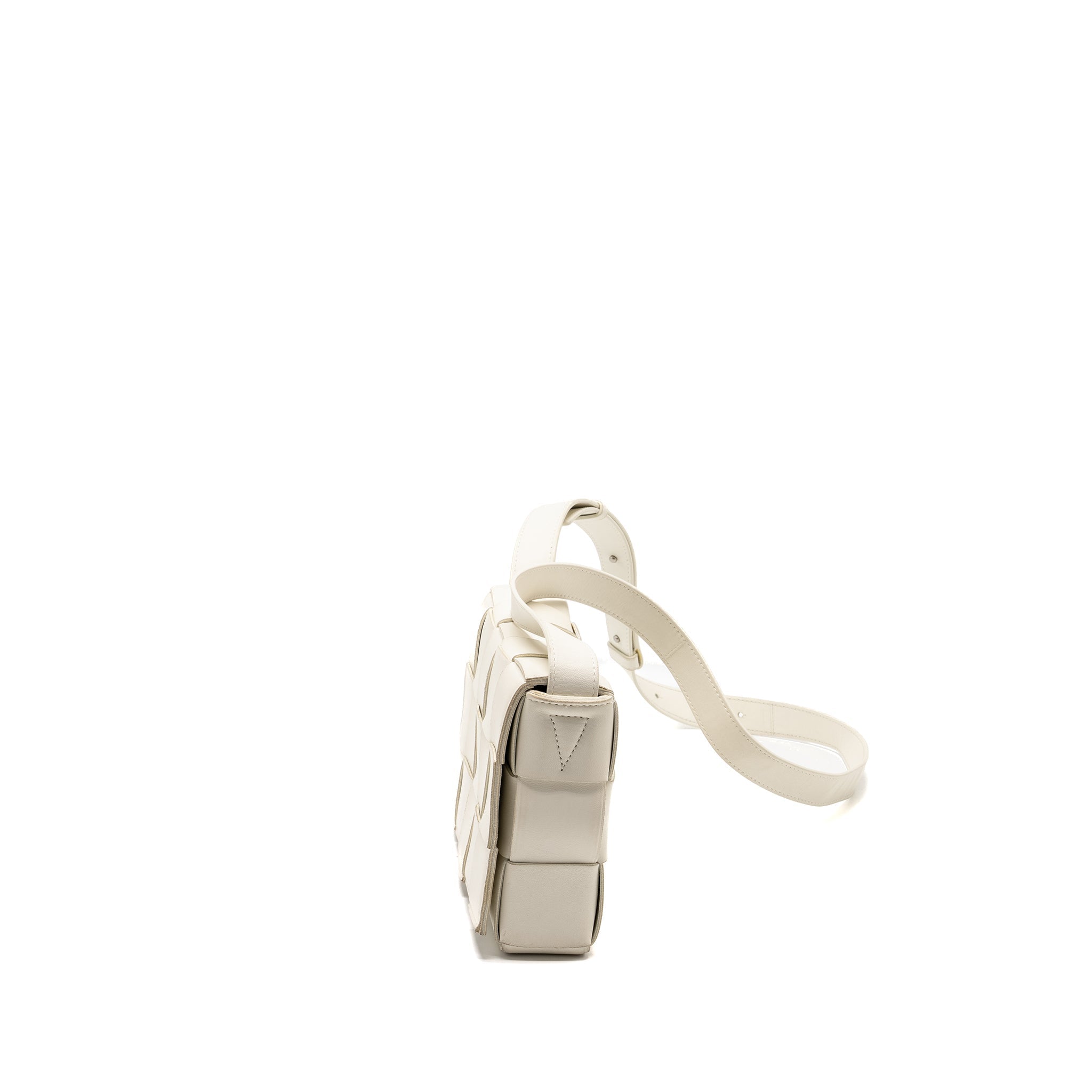 bottega-veneta-small-cassette-bag-lambskin-white-shw