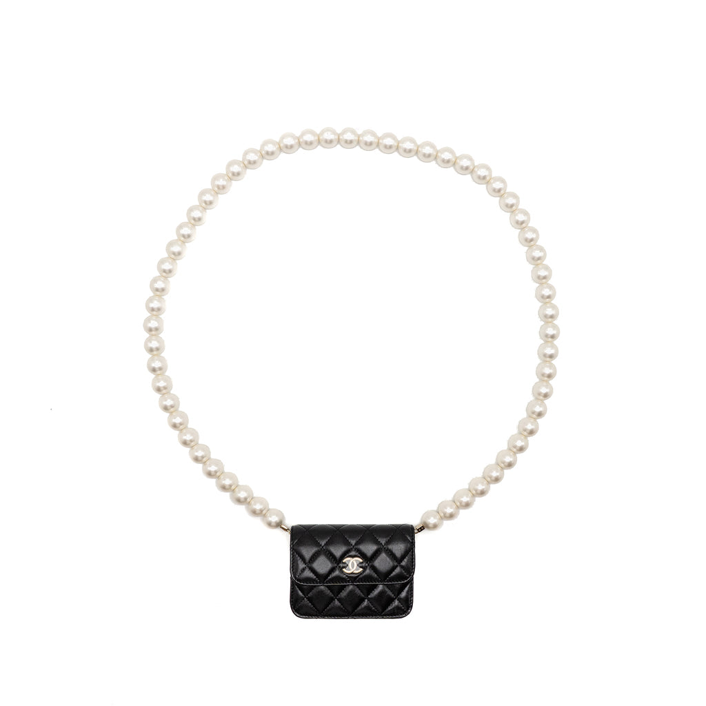 chanel-maxi-pearl-clutch-with-chain-lambskin-black-lghw