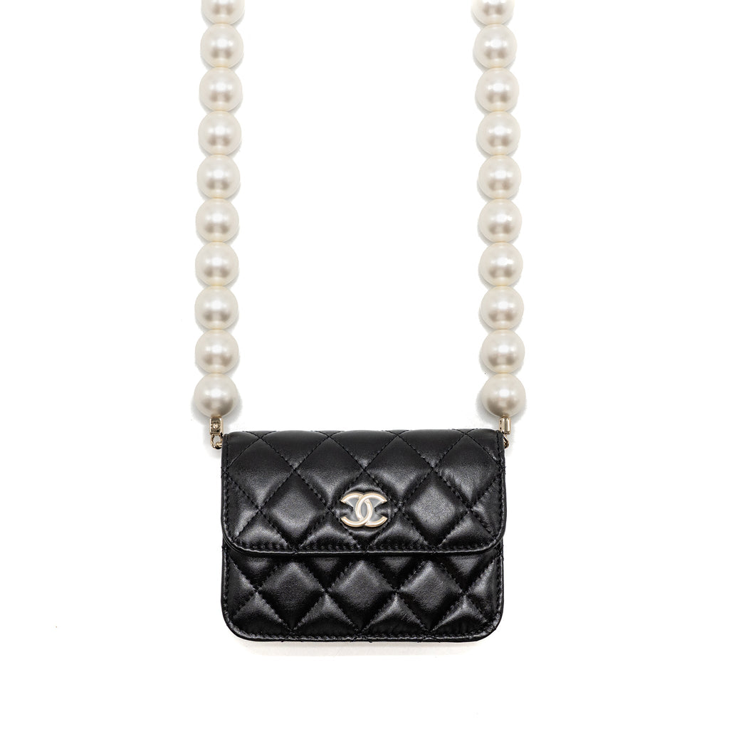 chanel-maxi-pearl-clutch-with-chain-lambskin-black-lghw