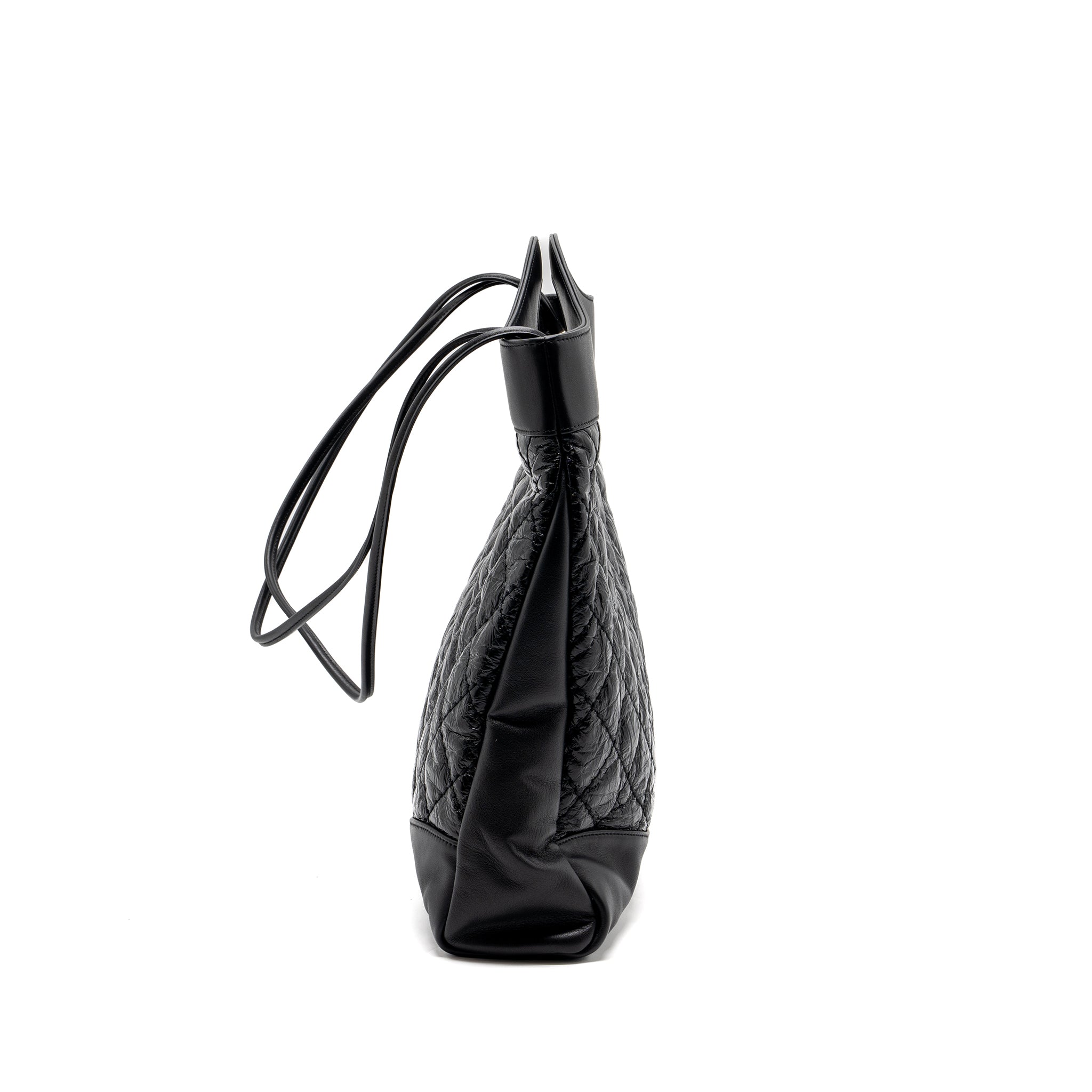 chanel-medium-31-bag-calfskin-black-lghw