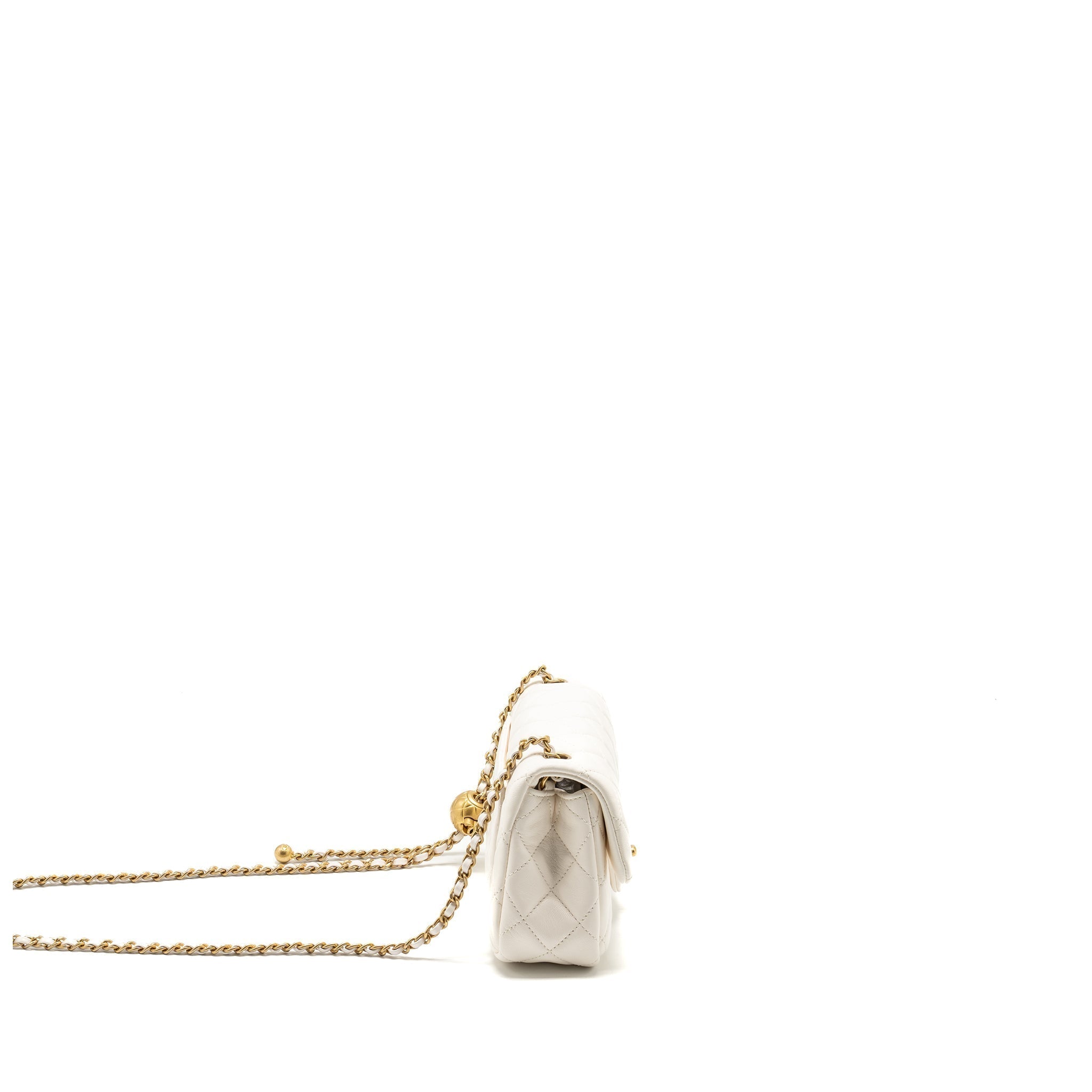 chanel-pearl-crush-mini-rectangular-flap-bag-lambskin-white-ghwmicrochip