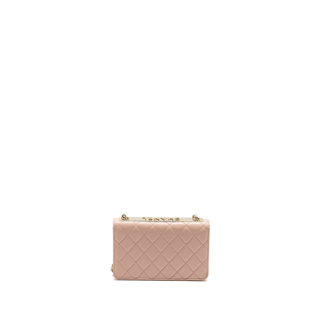 chanel-trendy-cc-quilted-wallet-on-chain-lambskin-light-pink-lghw