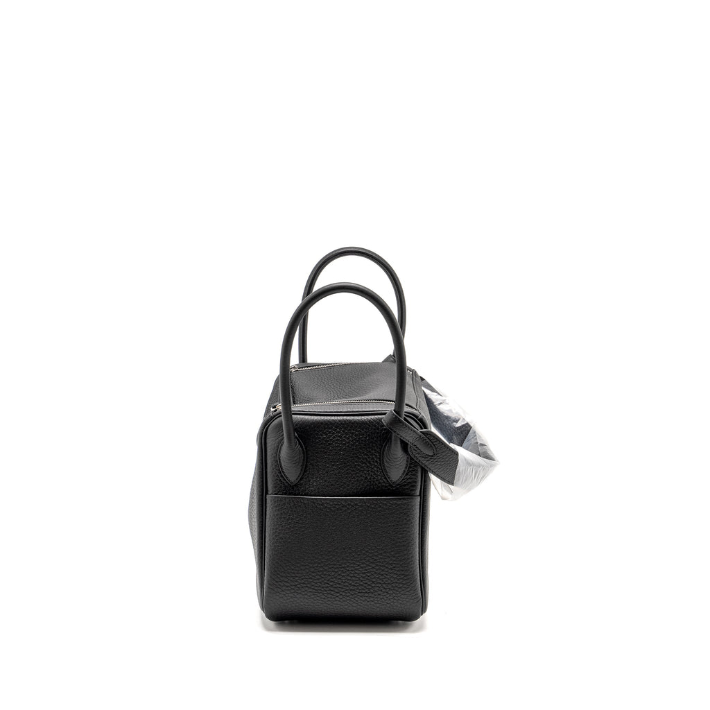 hermes-lindy-26-clemence-black-shw-stamp-w
