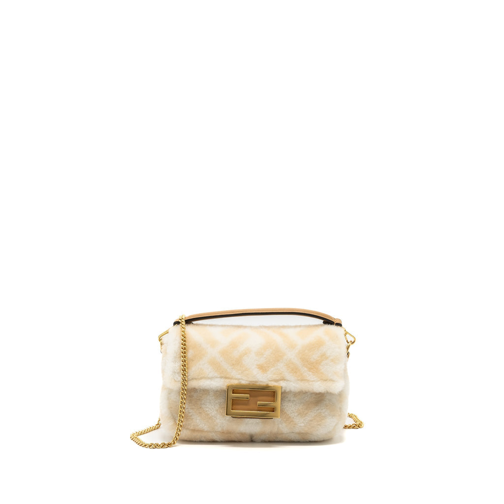 fendi-mini-baguette-sheepskin-beige-white-ghw