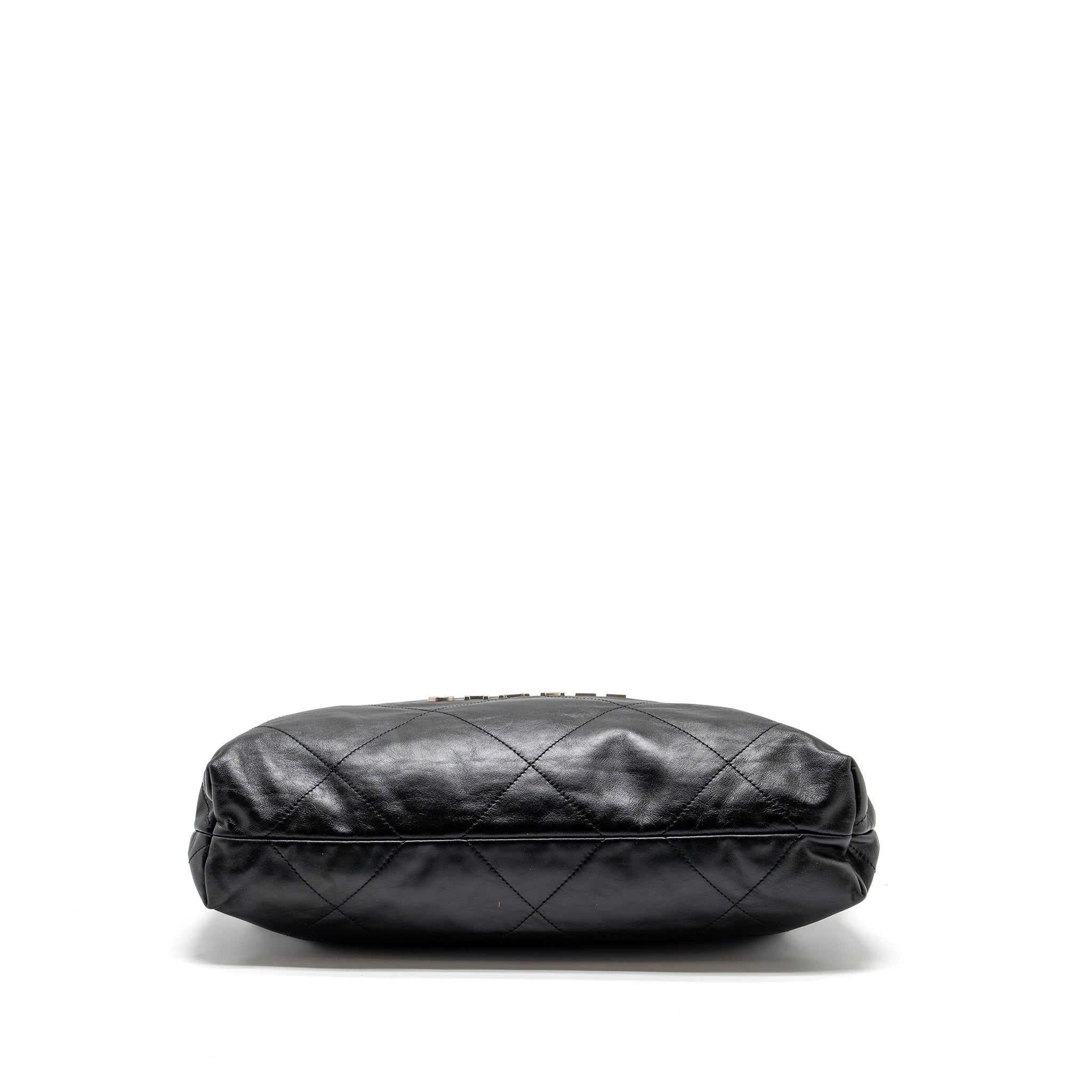 chanel-medium-22-bag-calfskin-black-shw-microchip