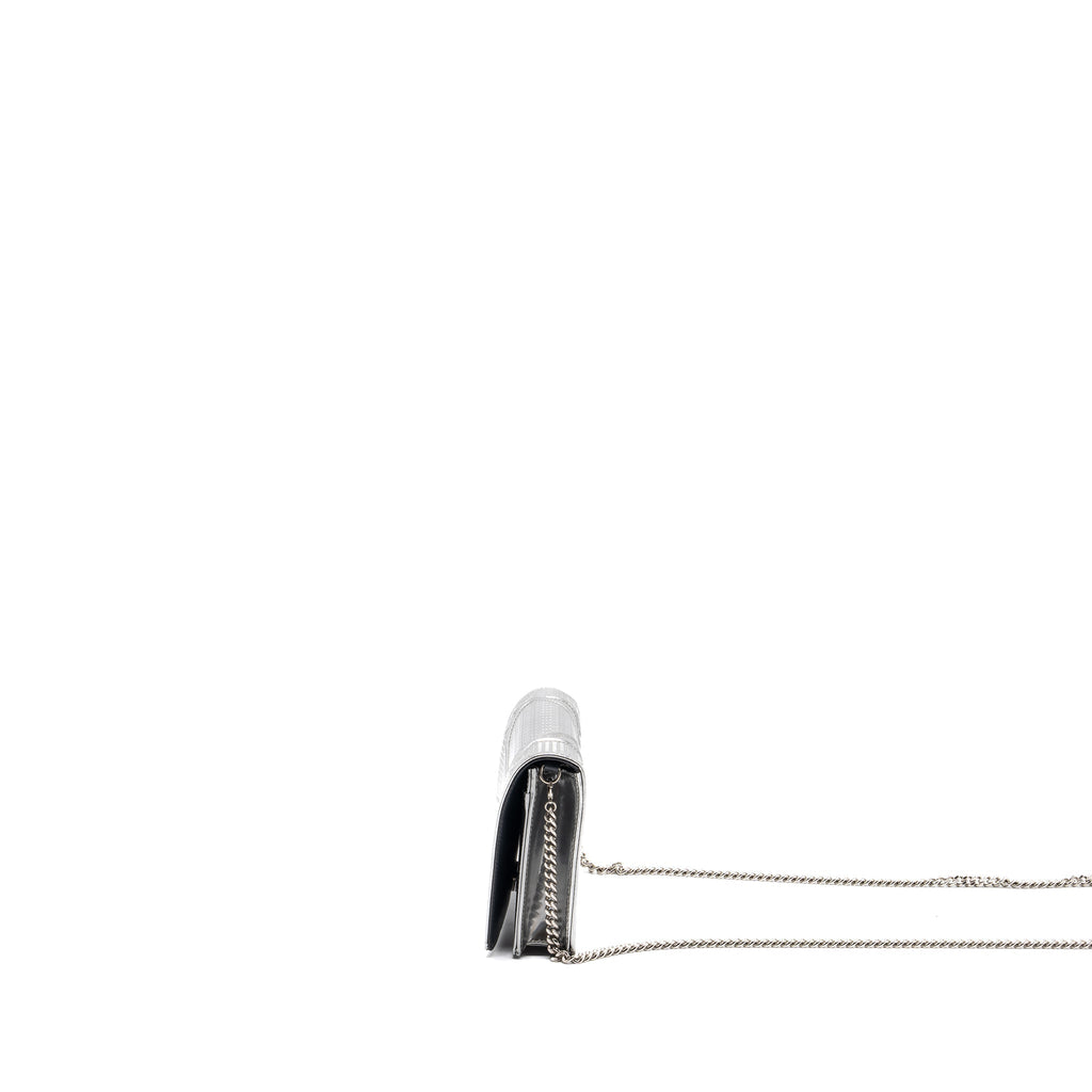 dior-diorama-wallet-on-chain-patent-metallic-silver-shw-1