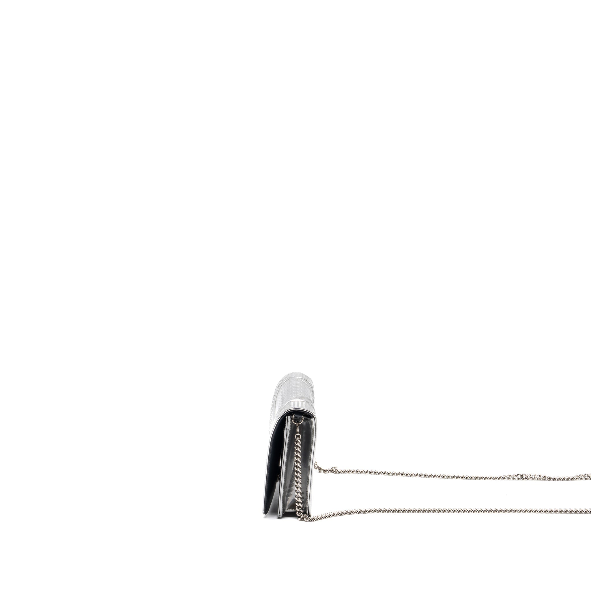 dior-diorama-wallet-on-chain-patent-metallic-silver-shw-1