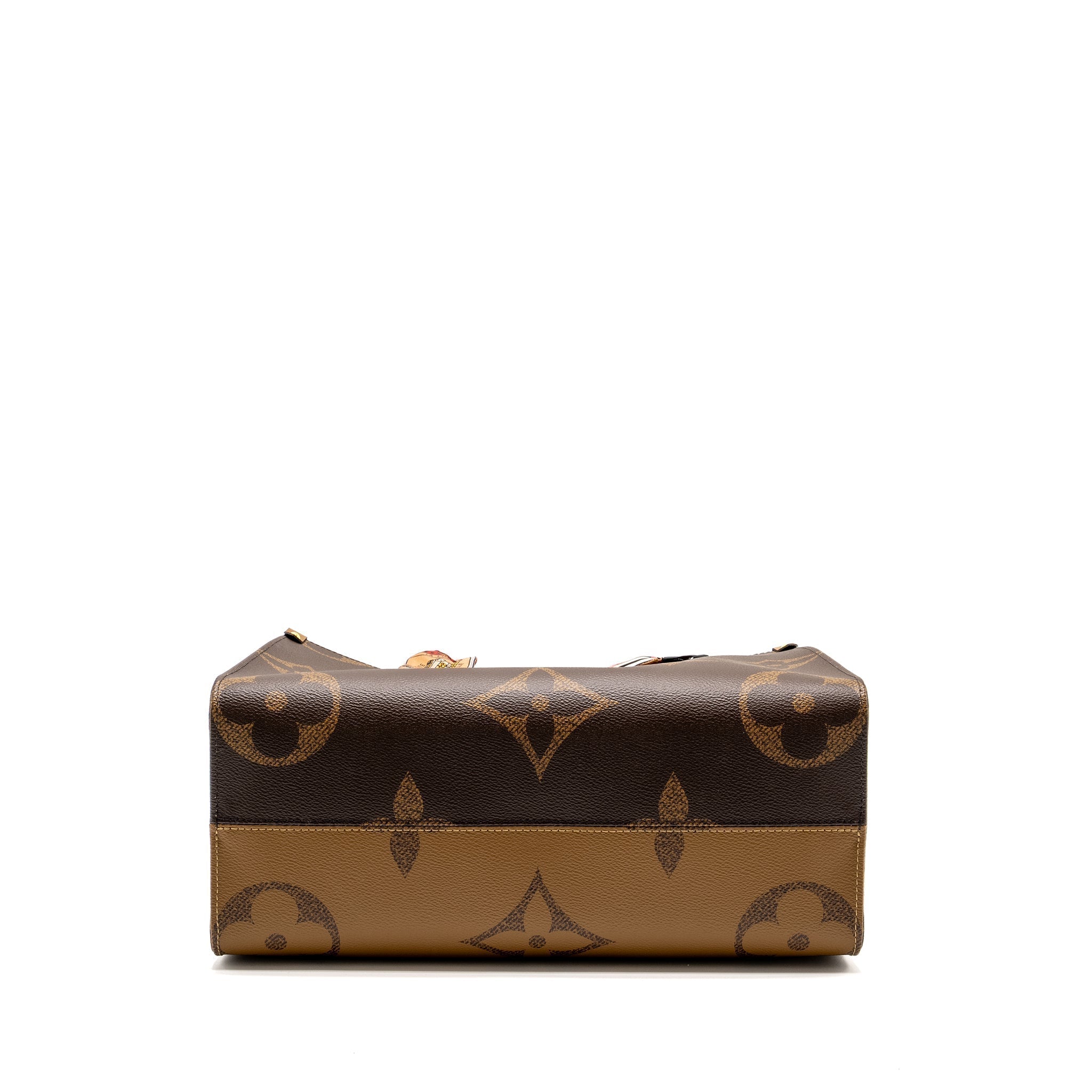 louis-vuitton-onthego-mm-monogram-canvas-ghw-7