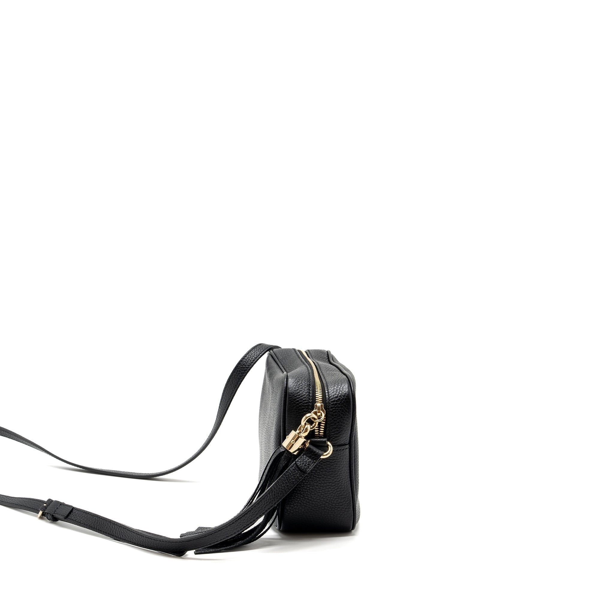gucci-soho-disco-camera-bag-grained-calfskin-black-ghw