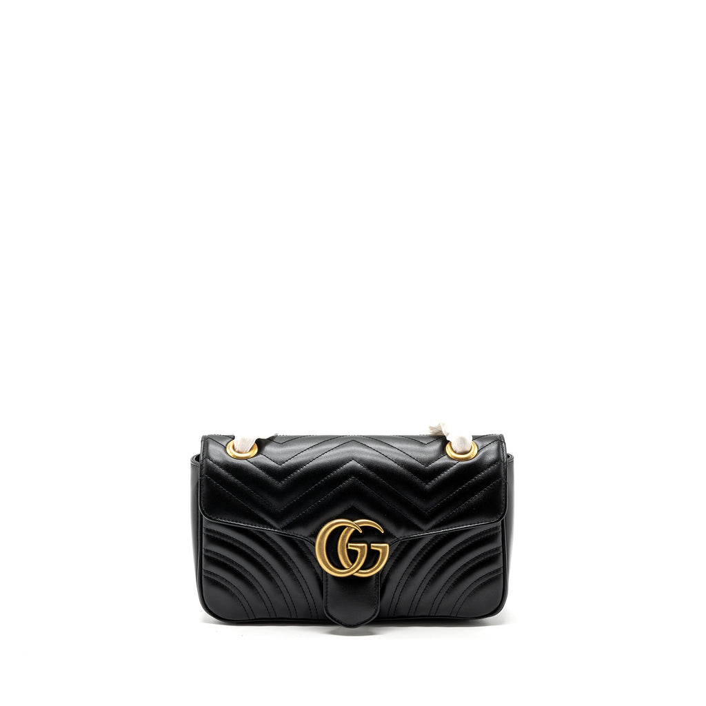 gucci-small-marmont-bag-calfskin-black-ghw