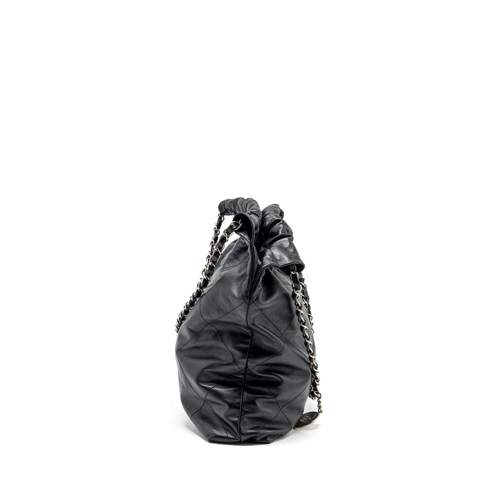 chanel-medium-22-bag-calfskin-black-shw-microchip