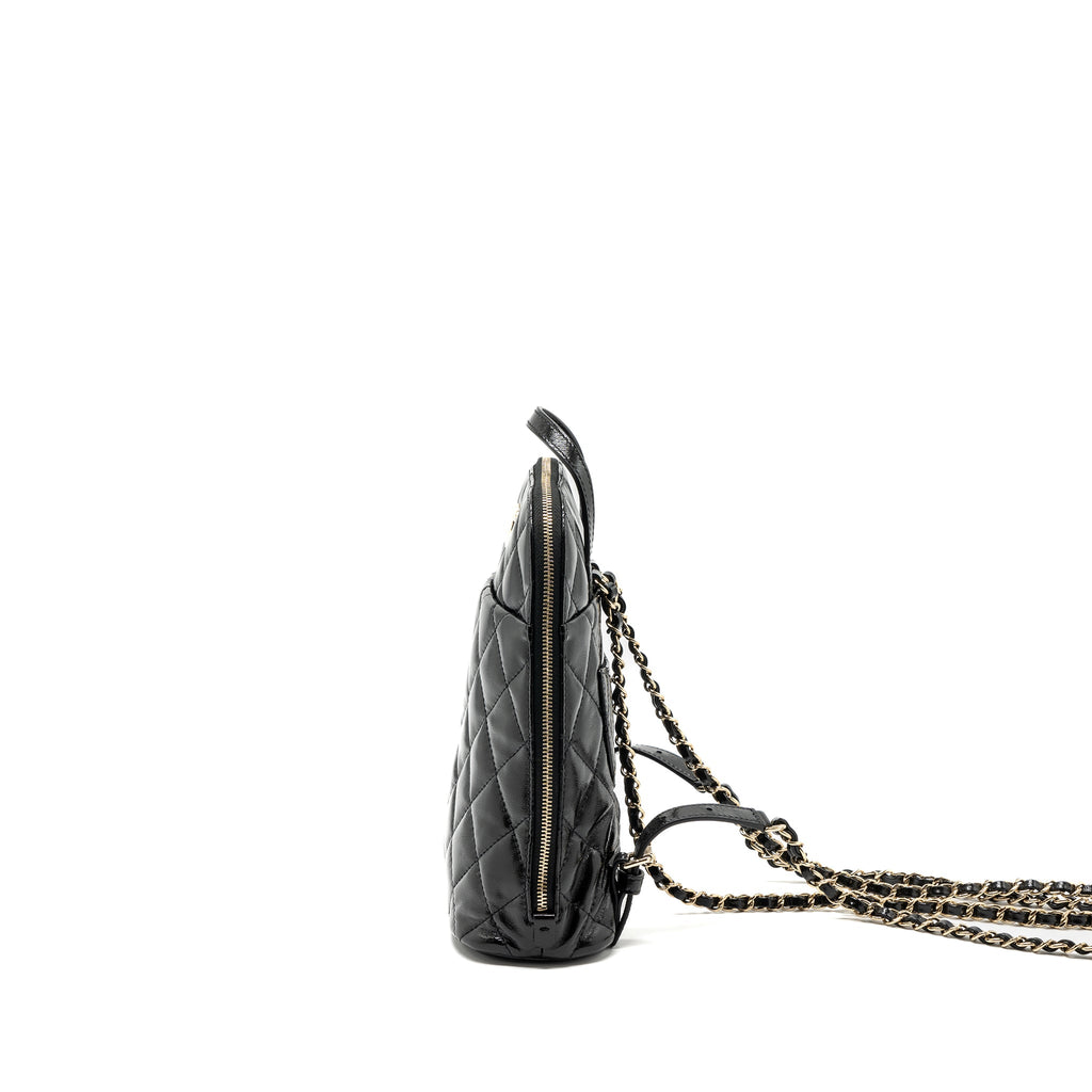 chanel-22a-backpack-patent-black-lghw-microchip