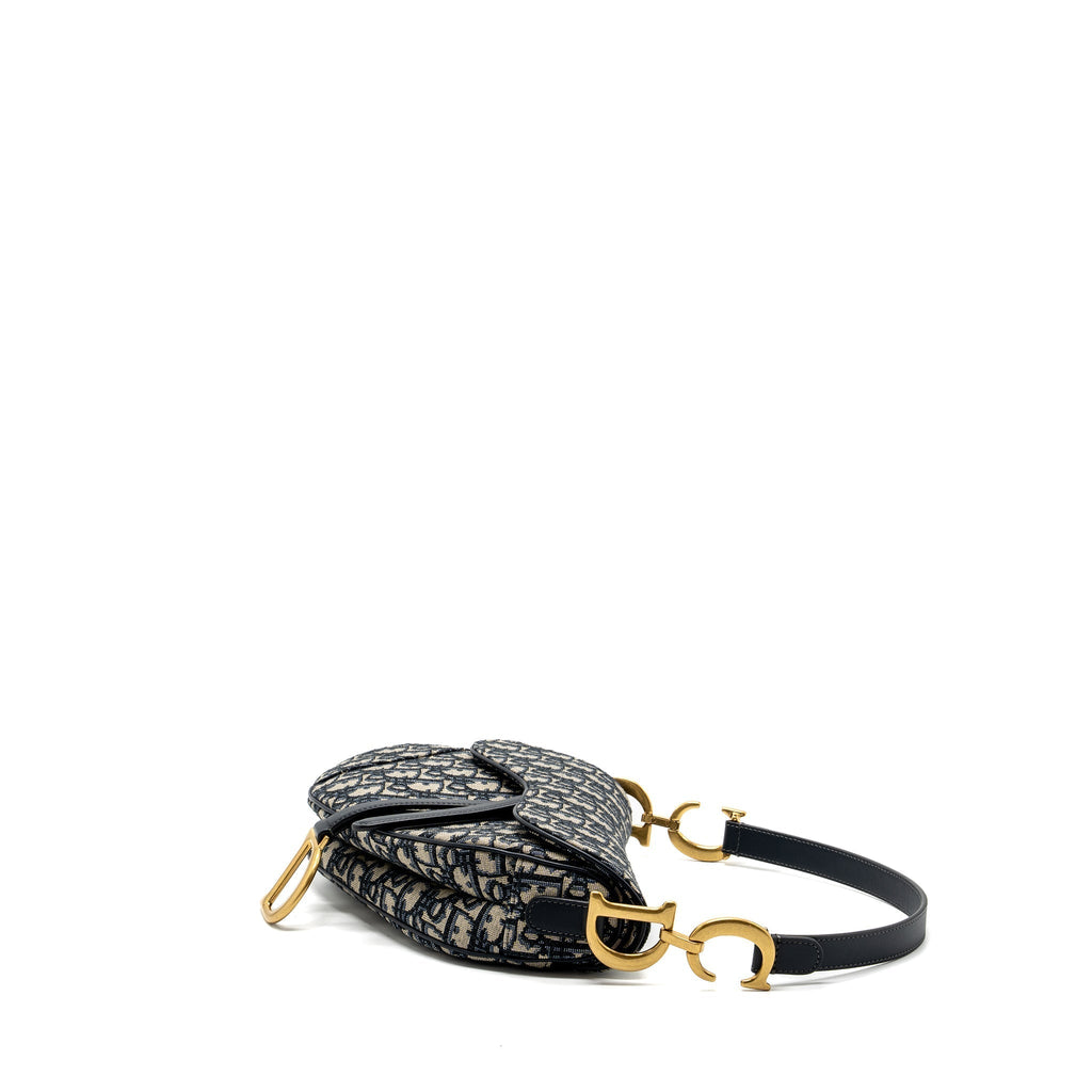 dior-medium-saddle-bag-blue-oblique-jacquard-canvas-ghw