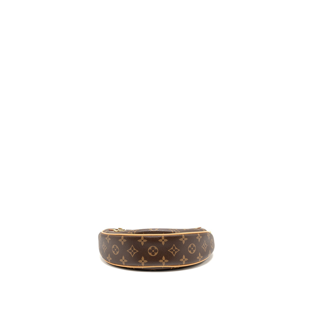 louis-vuitton-half-moon-loop-baguette-monogram-canvas-ghw