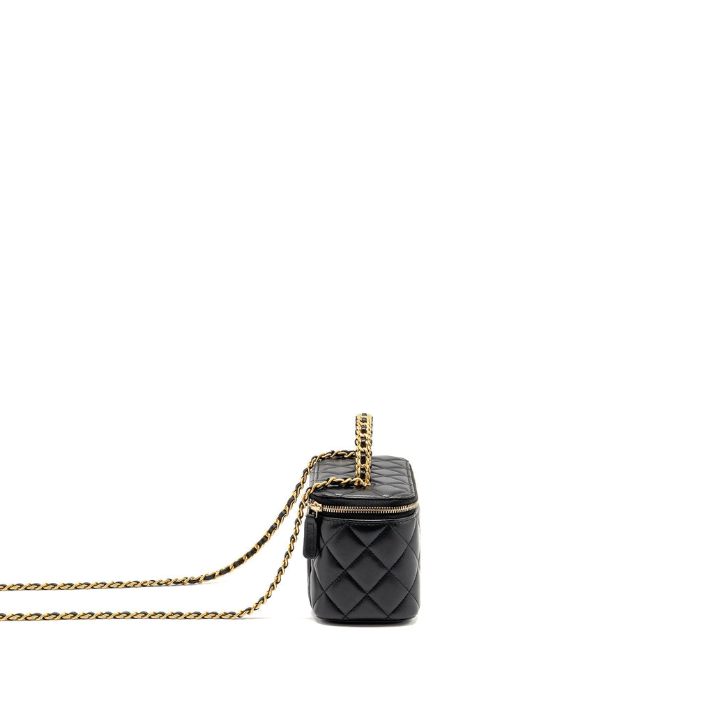 chanel-top-handle-long-vanity-lambskin-black-ghwmicrochip