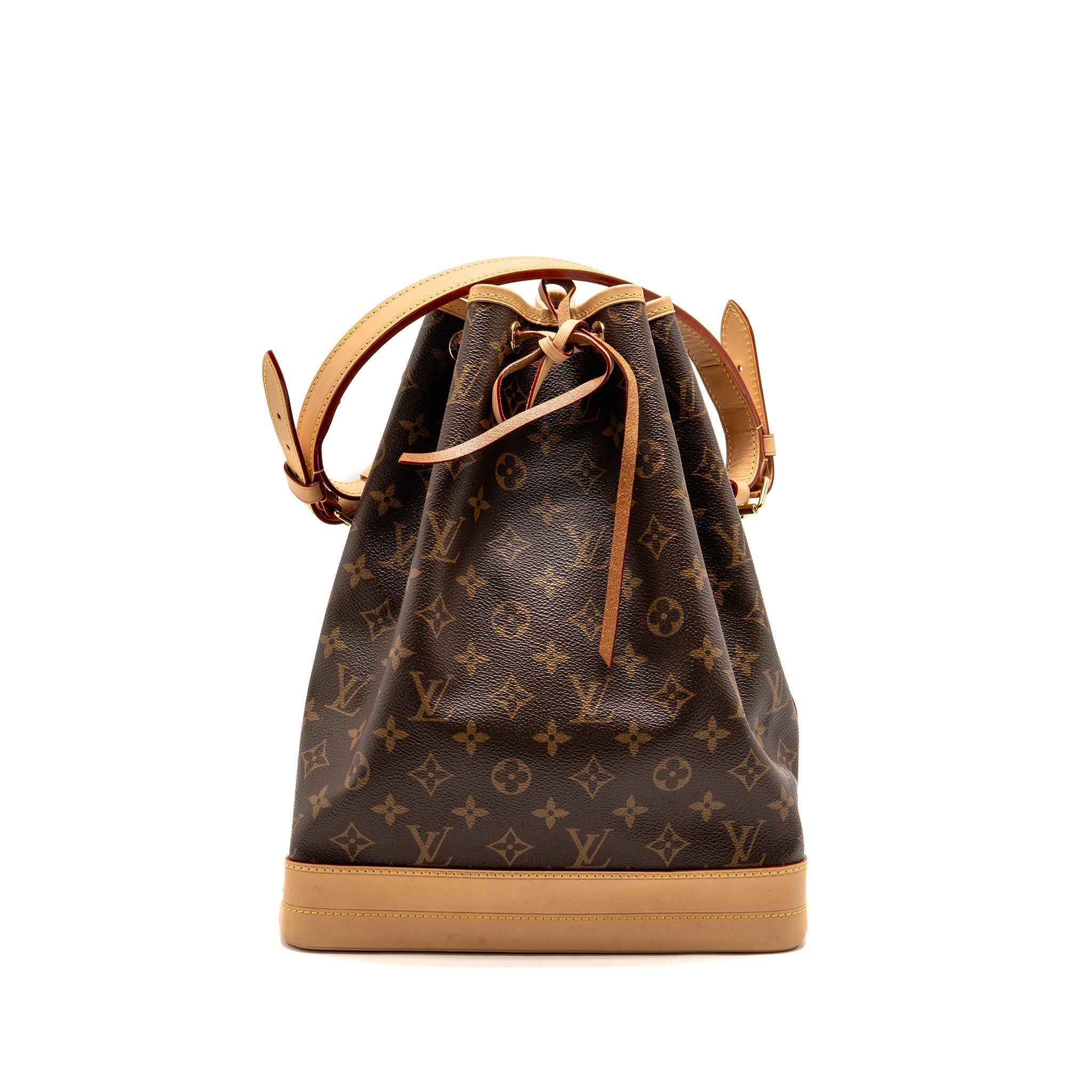 louis-vuitton-noe-bag-monogram-canvas-ghws