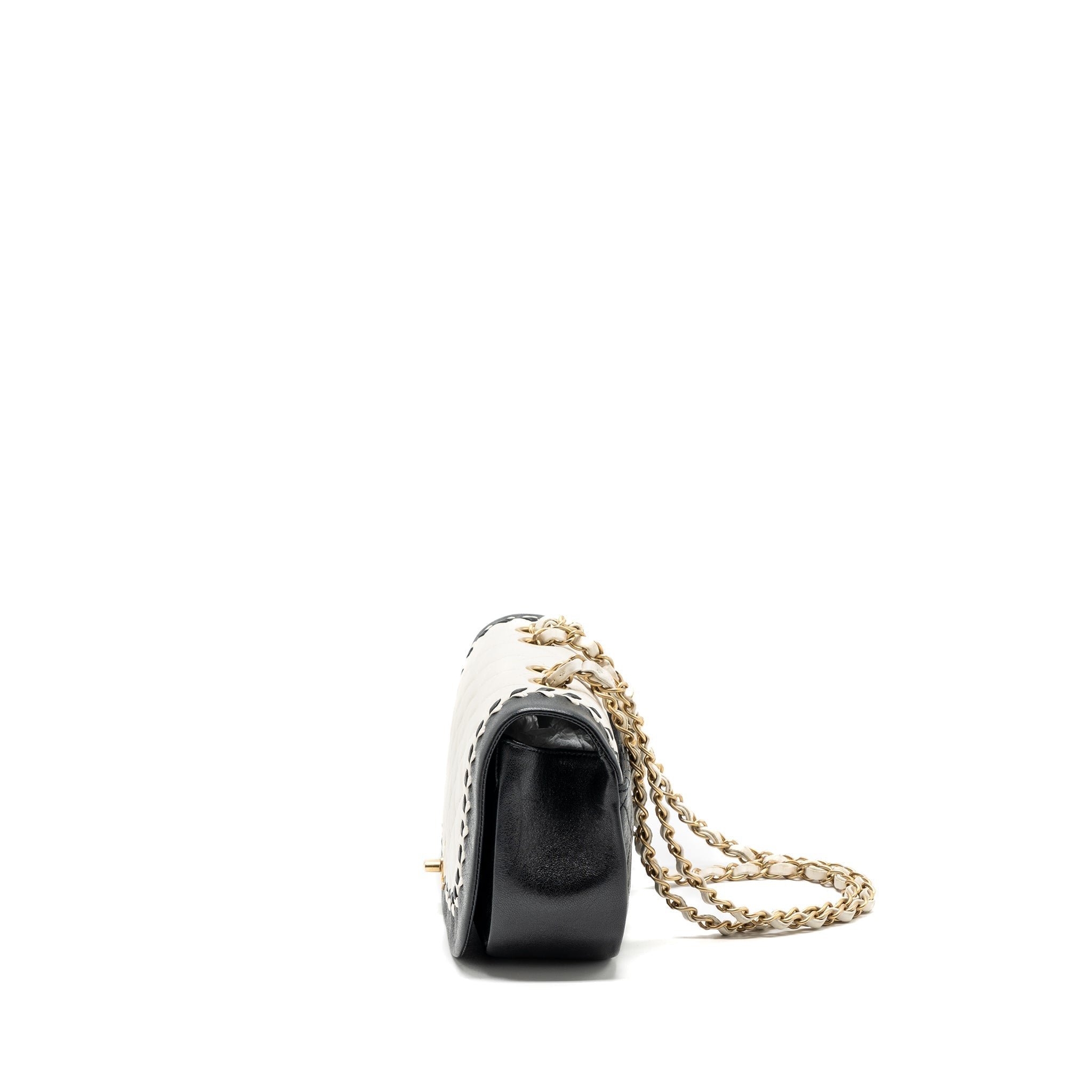 chanel-quilted-flap-bag-white-black-ghw