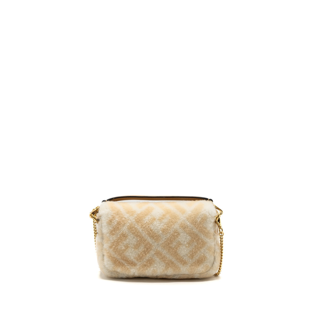 fendi-mini-baguette-sheepskin-beige-white-ghw