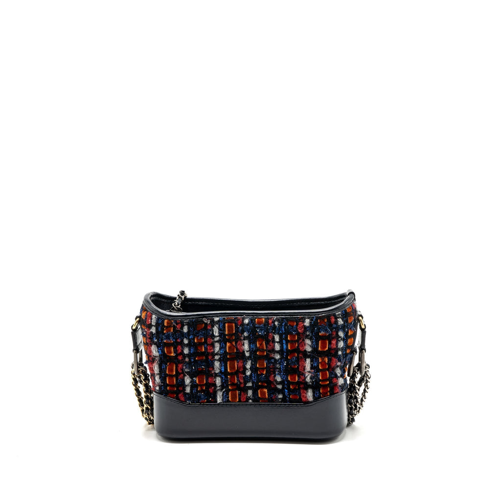 chanel-small-gabrielle-hobo-bag-tweed-calfskin-multicolour-with-multicolour-hardware