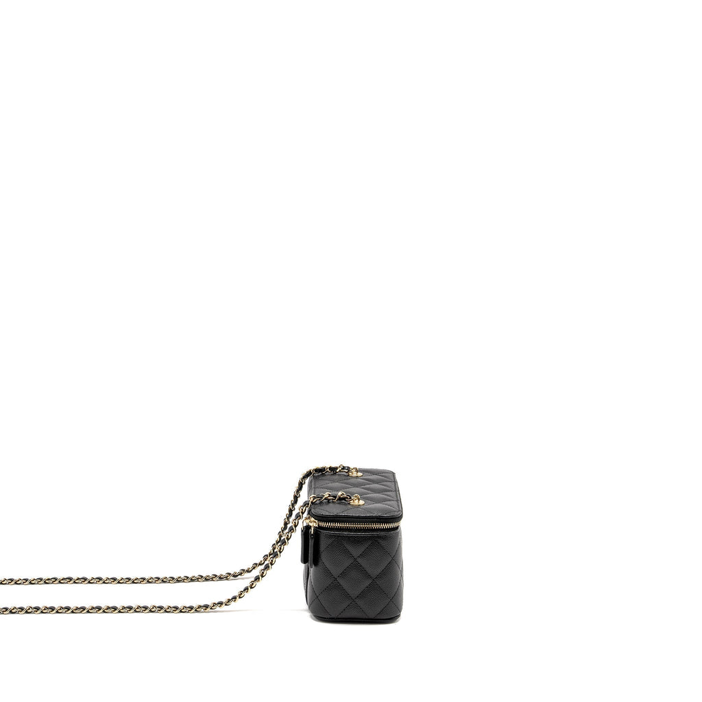 chanel-long-vanity-with-chain-caviar-black-lghw-2