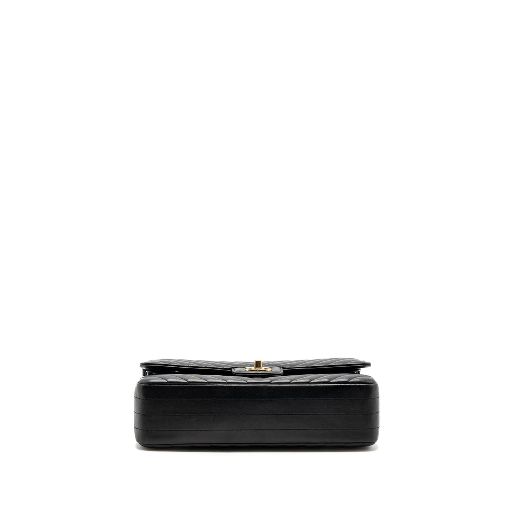 chanel-medium-classic-double-flap-bag-lambskin-chevron-black-lghw-copy