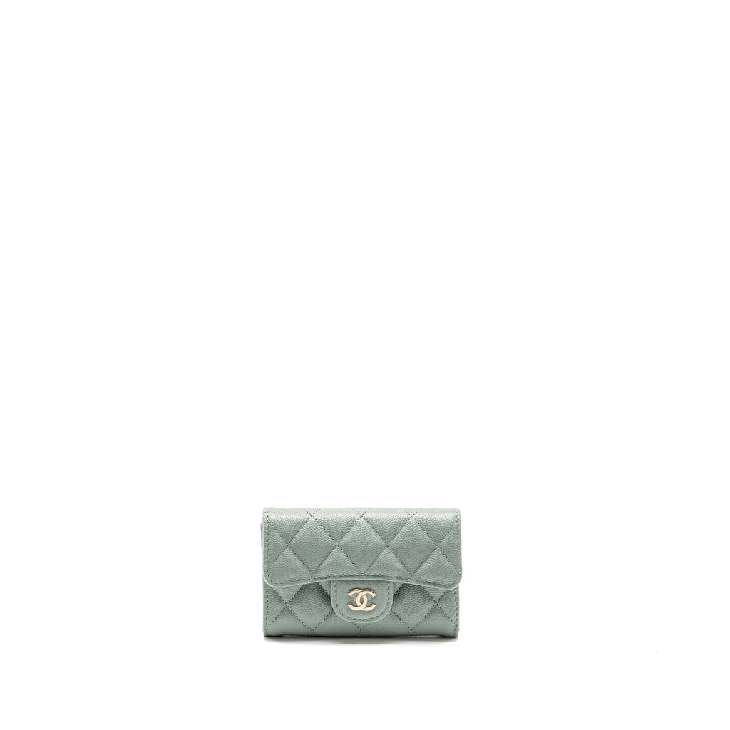chanel-classic-flap-card-holder-caviar-light-green-lghwmicrochip