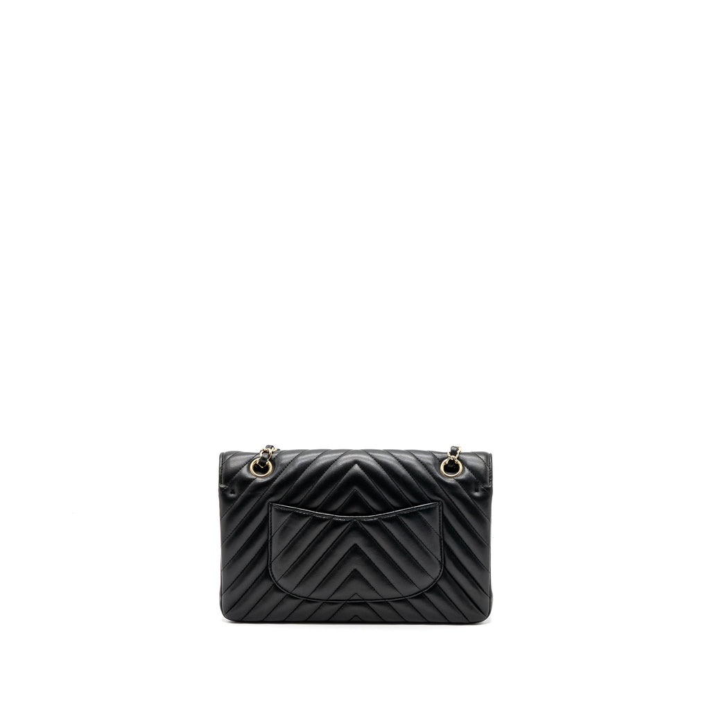 chanel-medium-classic-double-flap-bag-lambskin-chevron-black-lghw-copy