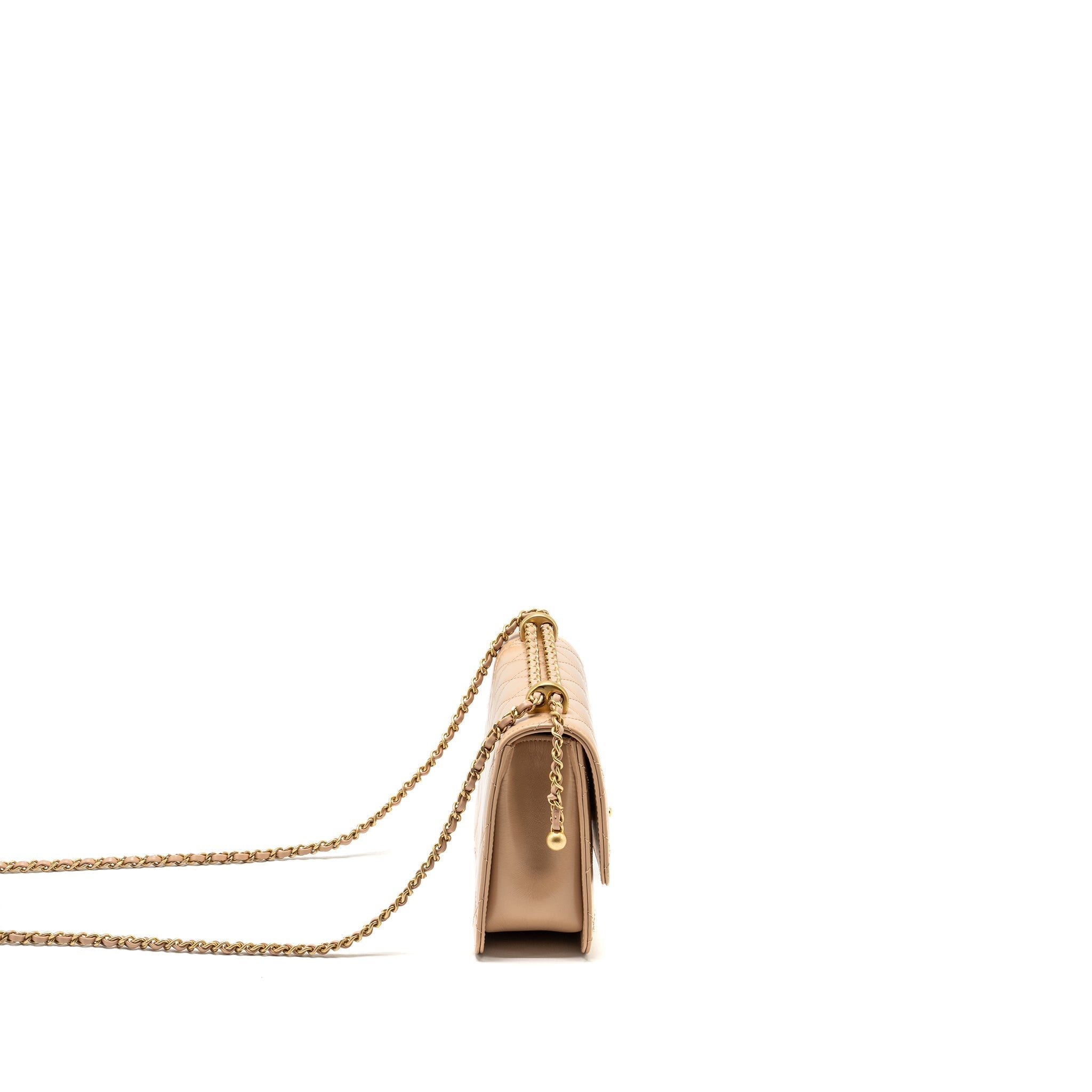 chanel-21a-gold-crush-flap-bag-calfskin-beige-ghw-microchip