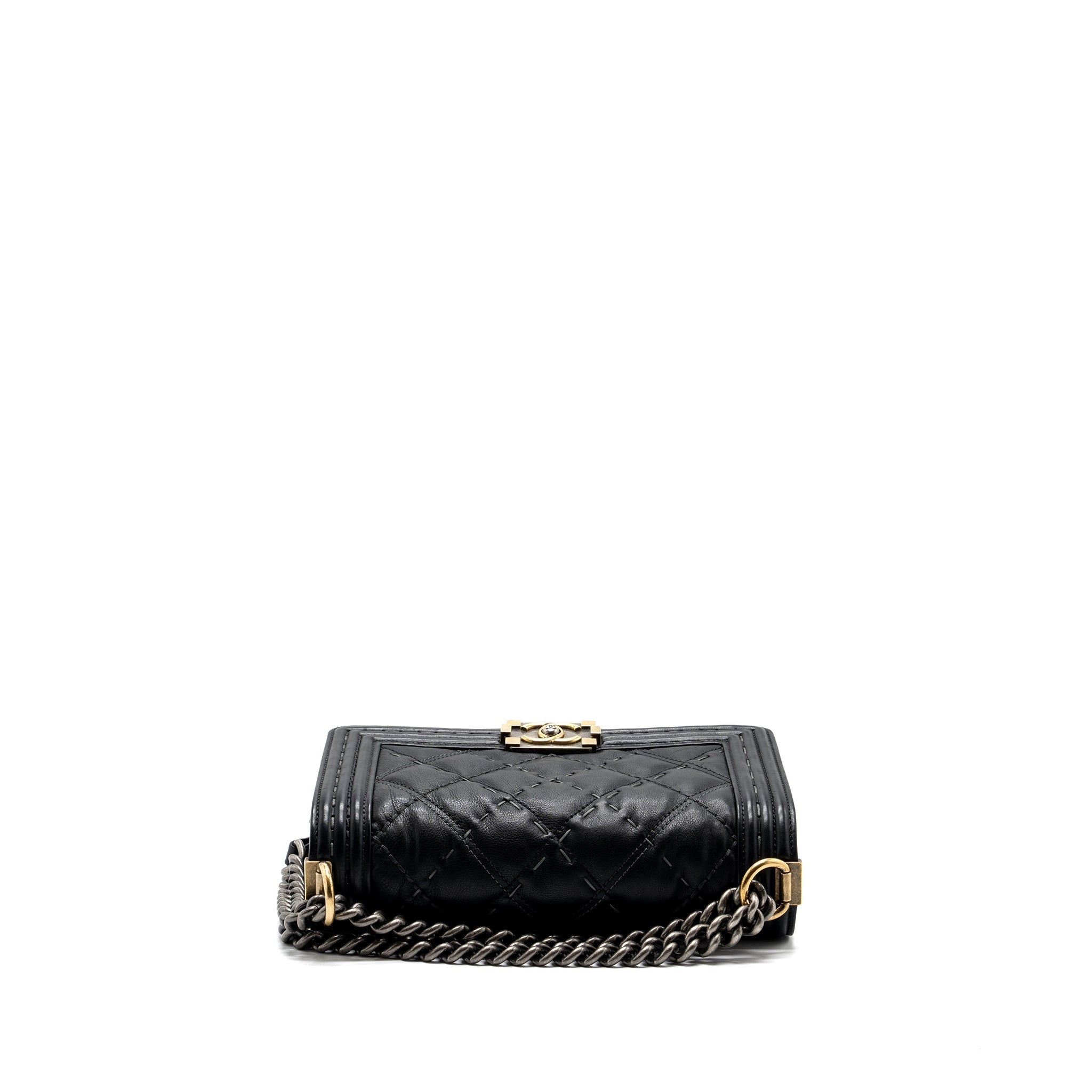 chanel-medium-boy-bag-calfskin-black-multicolor-hardware