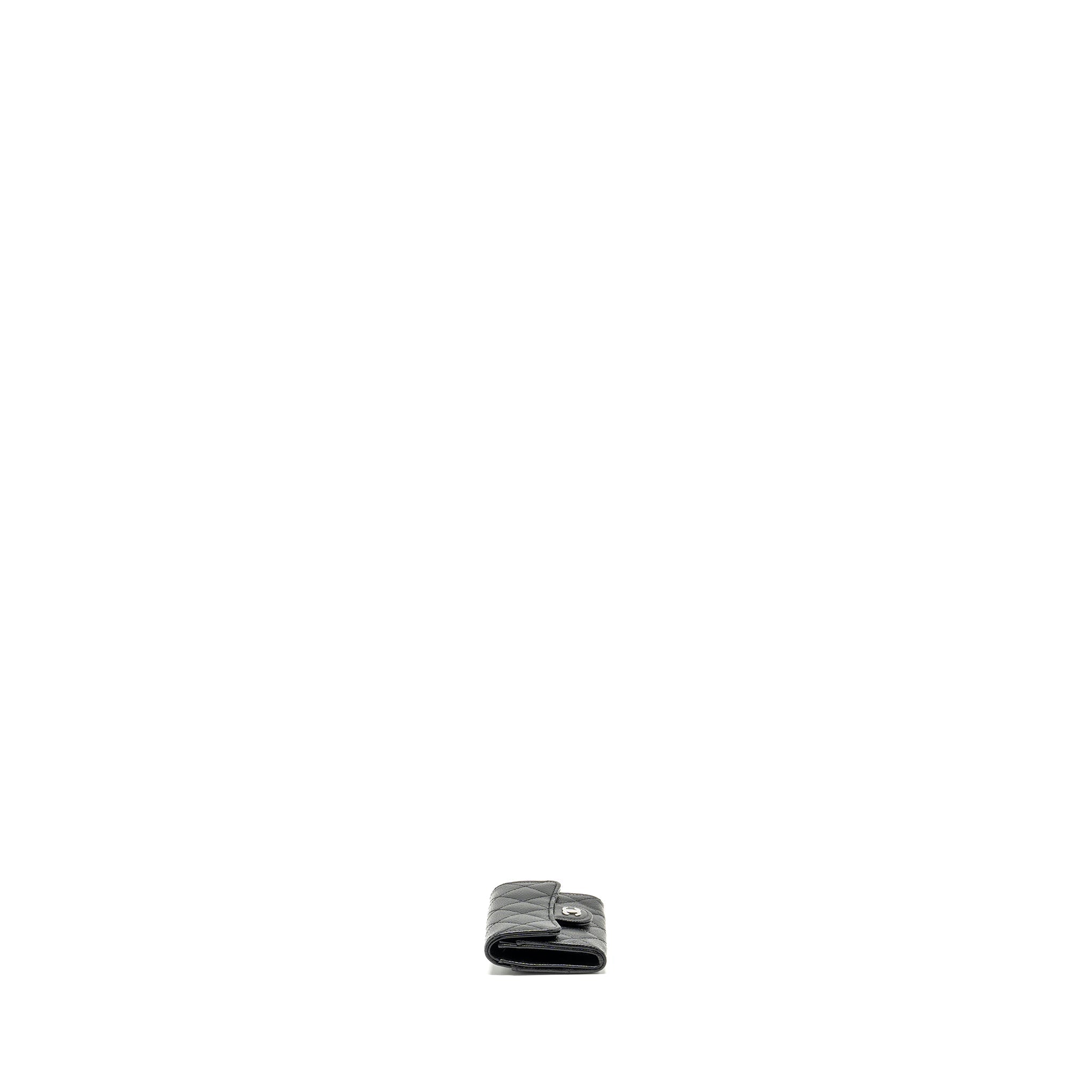 chanel-classic-flap-card-holder-caviar-black-shw-microchip-4