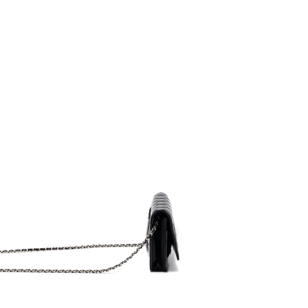 chanel-classic-wallet-on-chain-patent-black-shw-1