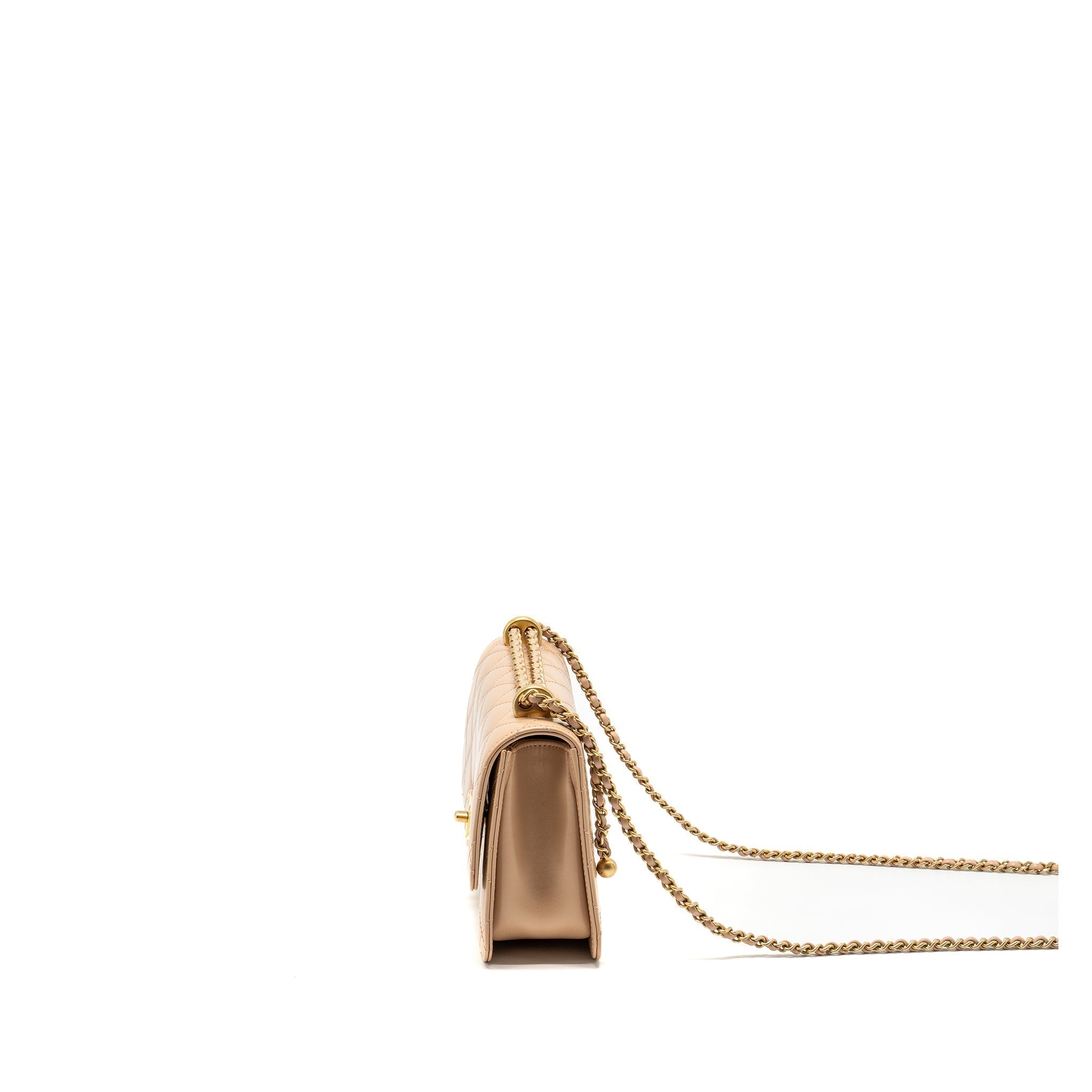chanel-21a-gold-crush-flap-bag-calfskin-beige-ghw-microchip