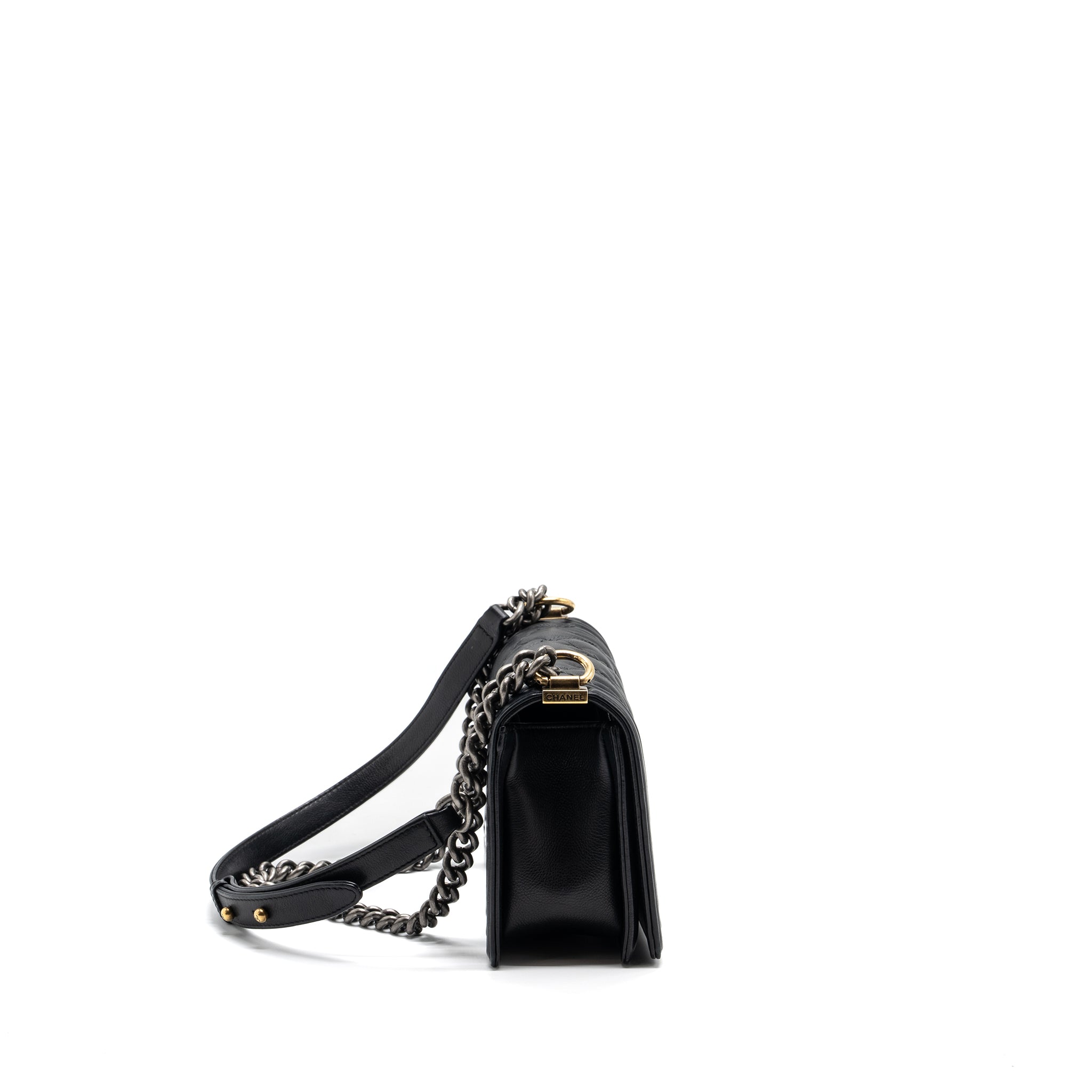 chanel-medium-boy-bag-calfskin-black-multicolor-hardware