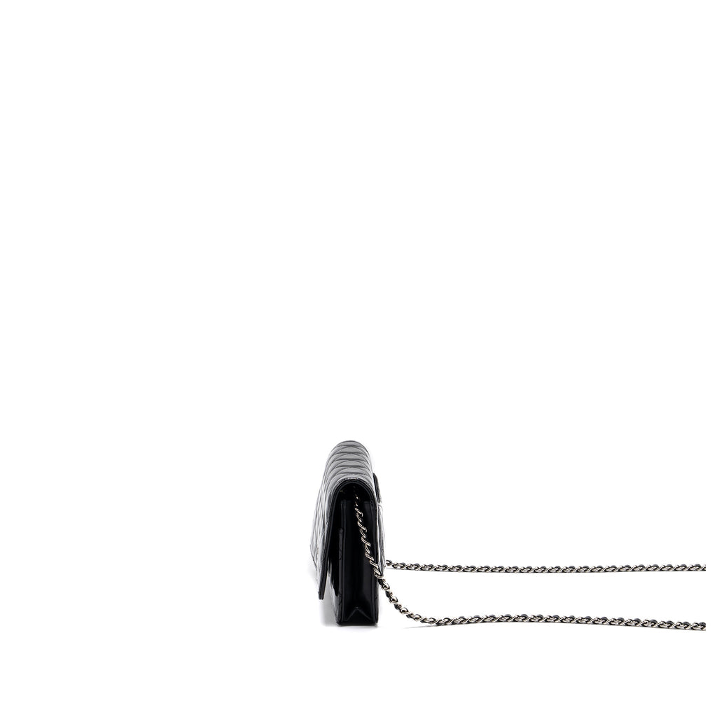 chanel-classic-wallet-on-chain-patent-black-shw-1