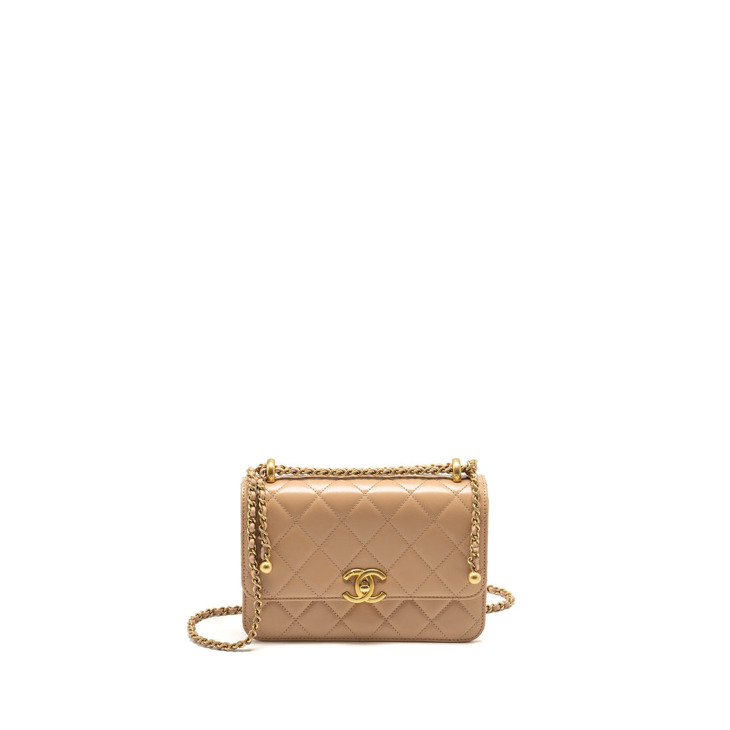 chanel-21a-gold-crush-flap-bag-calfskin-beige-ghw-microchip