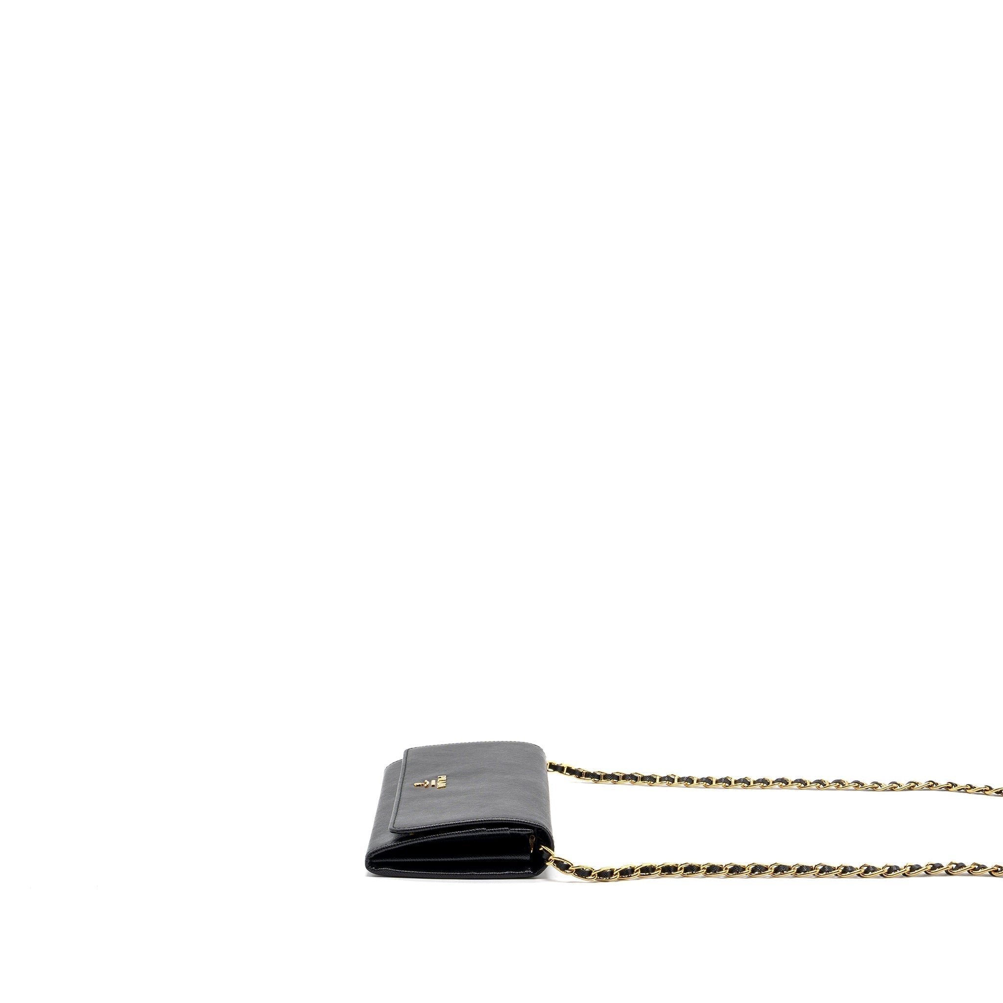 prada-long-wallet-with-chain-saffiano-leahter-black-ghw