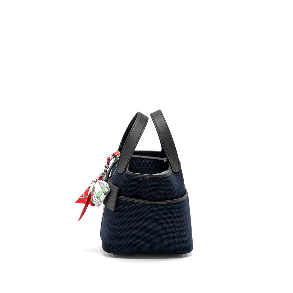 hermes-cargo-picotin-18-lock-bag-canvas-swift-bleu-marine-black-shw-stamp-u-copy