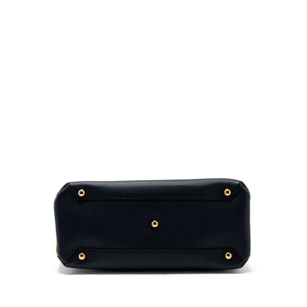 burberry-the-large-banner-bag-calfskin-dark-blue-multicolour-ghw