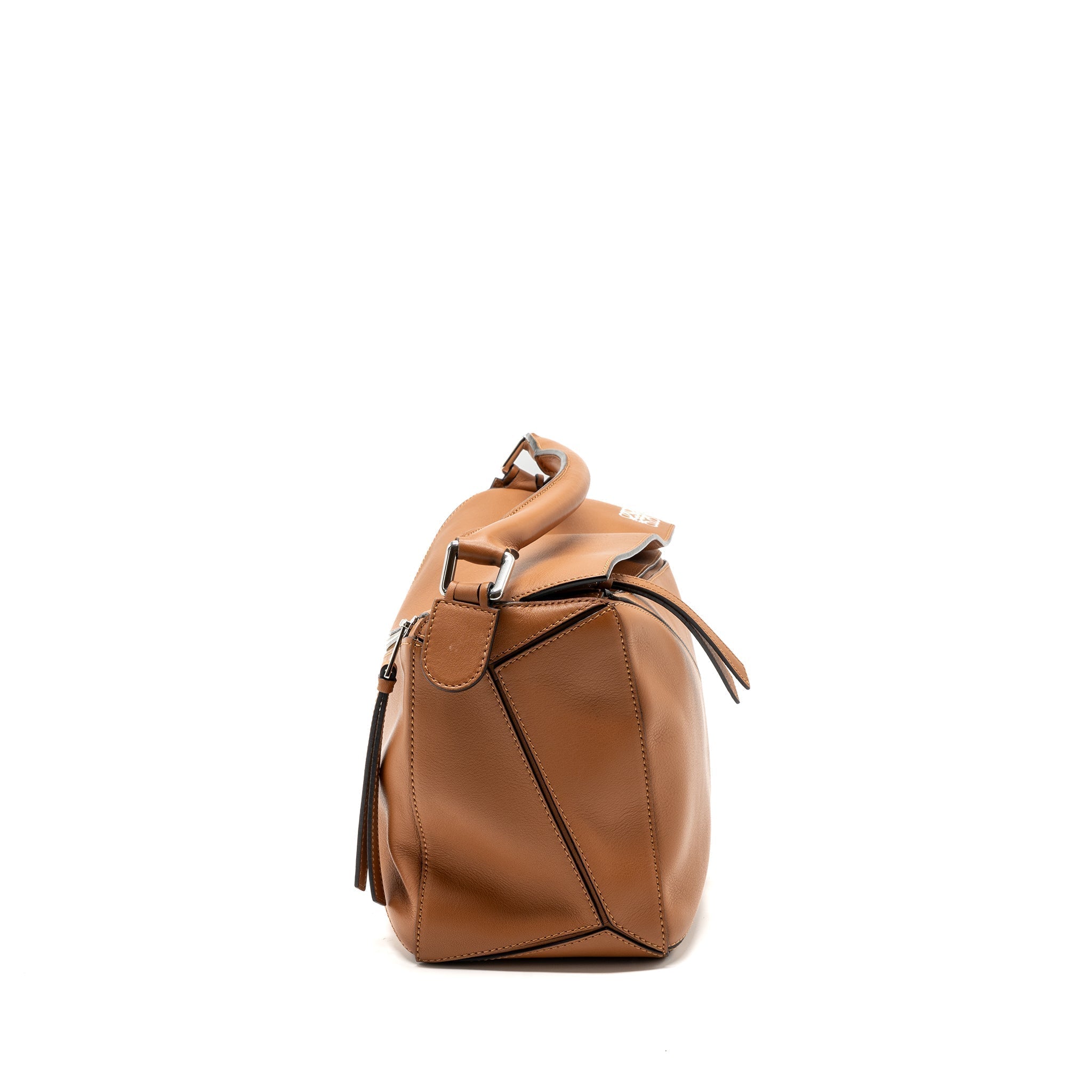 loewe-puzzle-bag-in-classic-calfskin-tan-shw