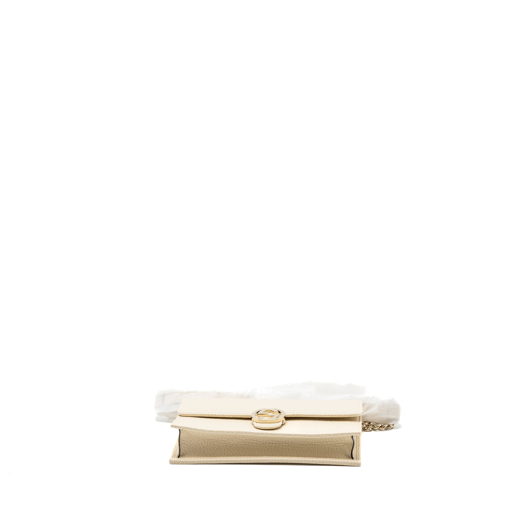 gucci-interlocking-g-crossbody-chain-bag-wallet-white-lghw