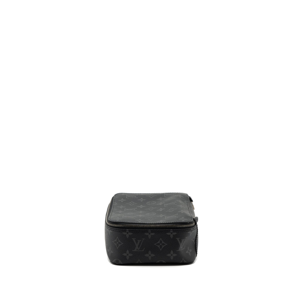 louis-vuitton-packing-cube-mm-monogram-eclipse-shw