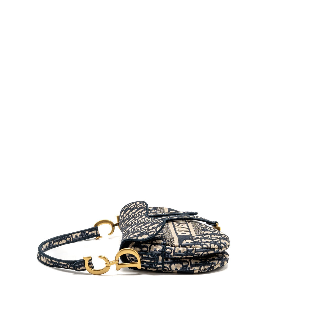 dior-medium-saddle-bag-oblique-embroidery-canvas-blue-ghw