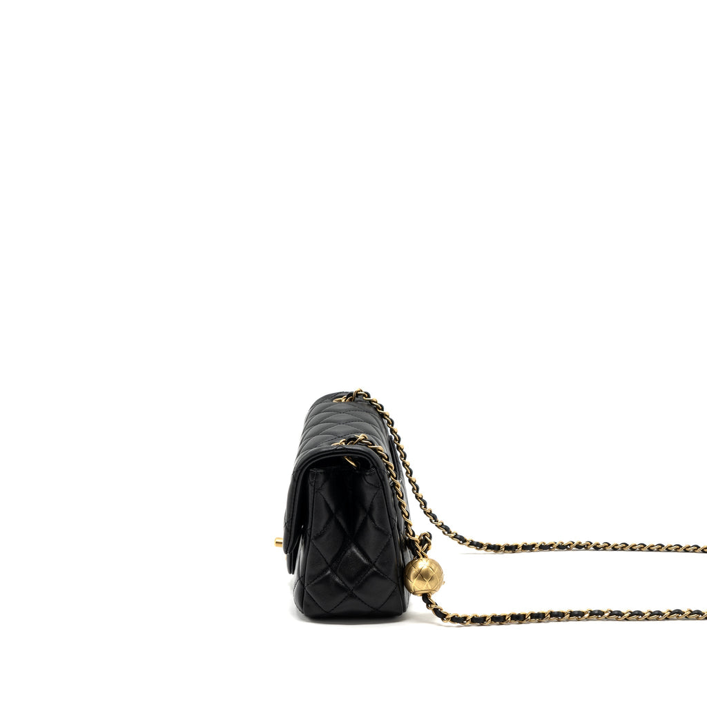 chanel-pearl-crush-mini-square-flap-bag-lambskin-black-ghw-microchip-4
