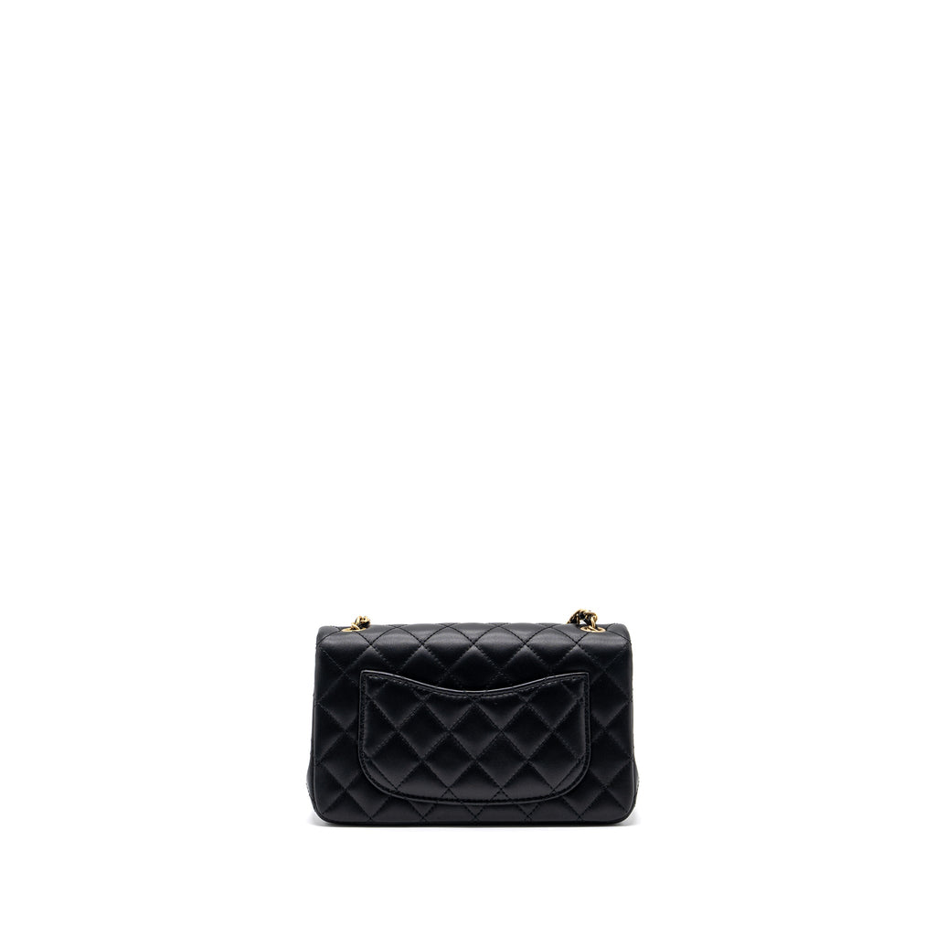 chanel-pearl-crush-mini-rectangular-lambskin-black-brushed-ghwmicrochip