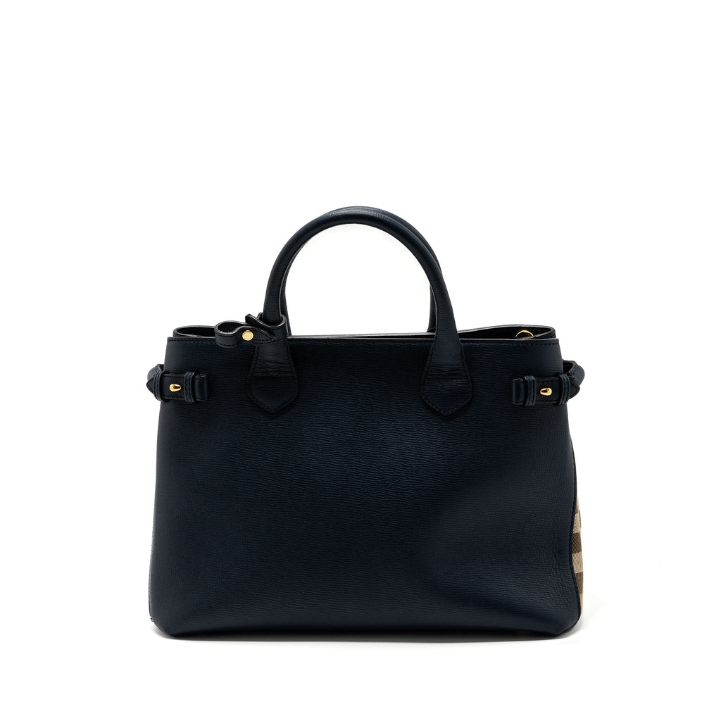 burberry-the-large-banner-bag-calfskin-dark-blue-multicolour-ghw