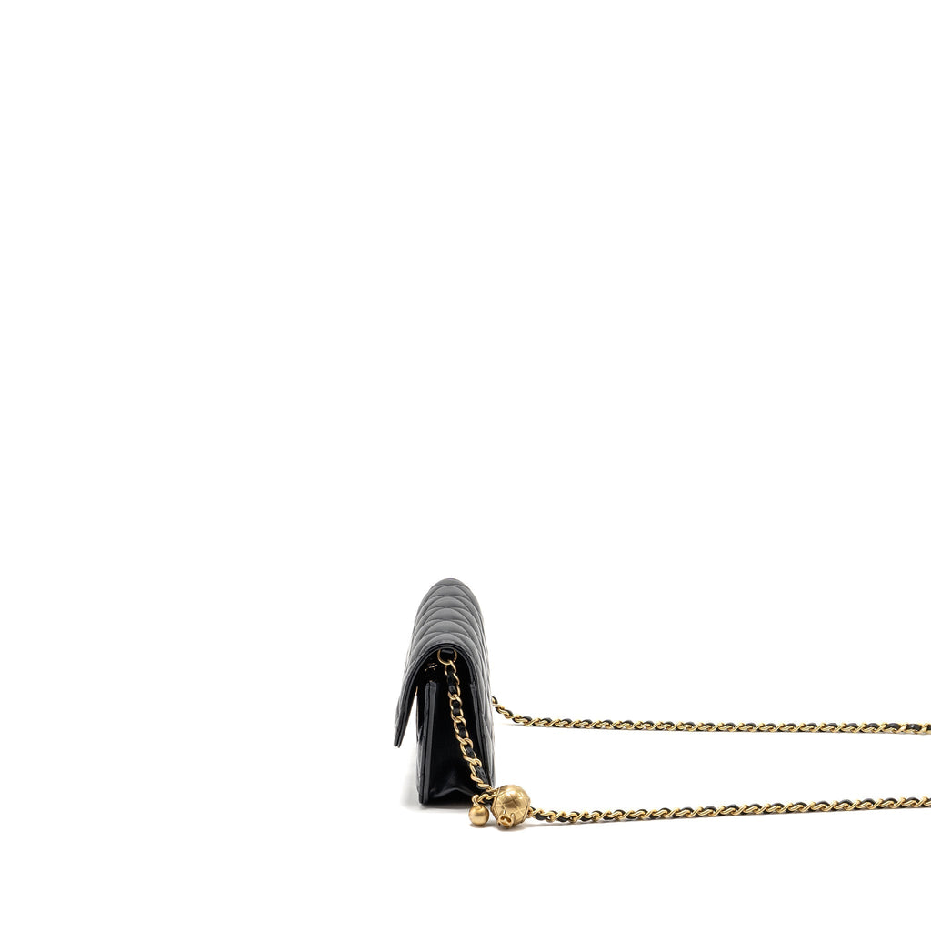 chanel-pearl-crush-mini-flap-wallet-on-chain-lambskin-black-ghw-microchip