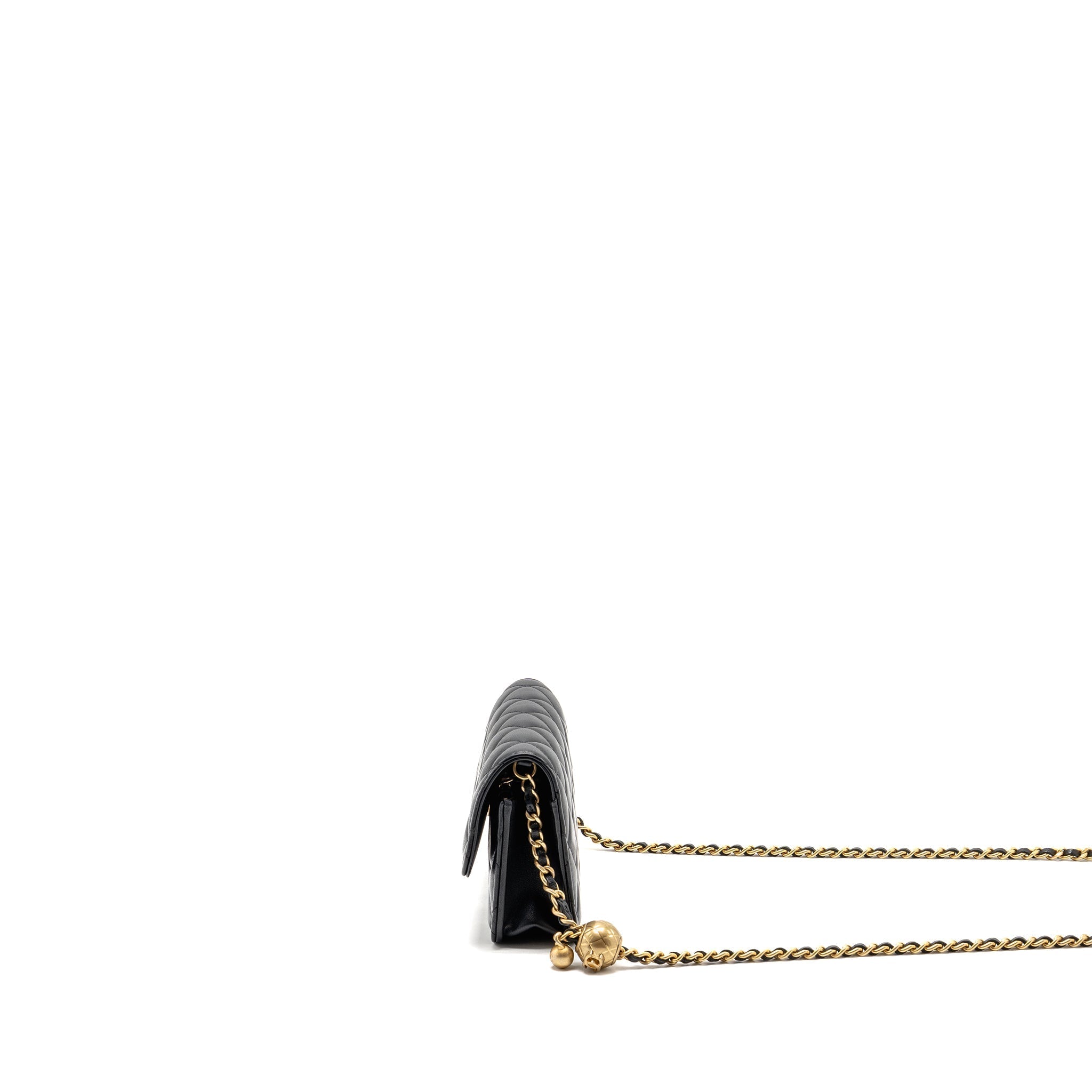 chanel-pearl-crush-mini-flap-wallet-on-chain-lambskin-black-ghw-microchip