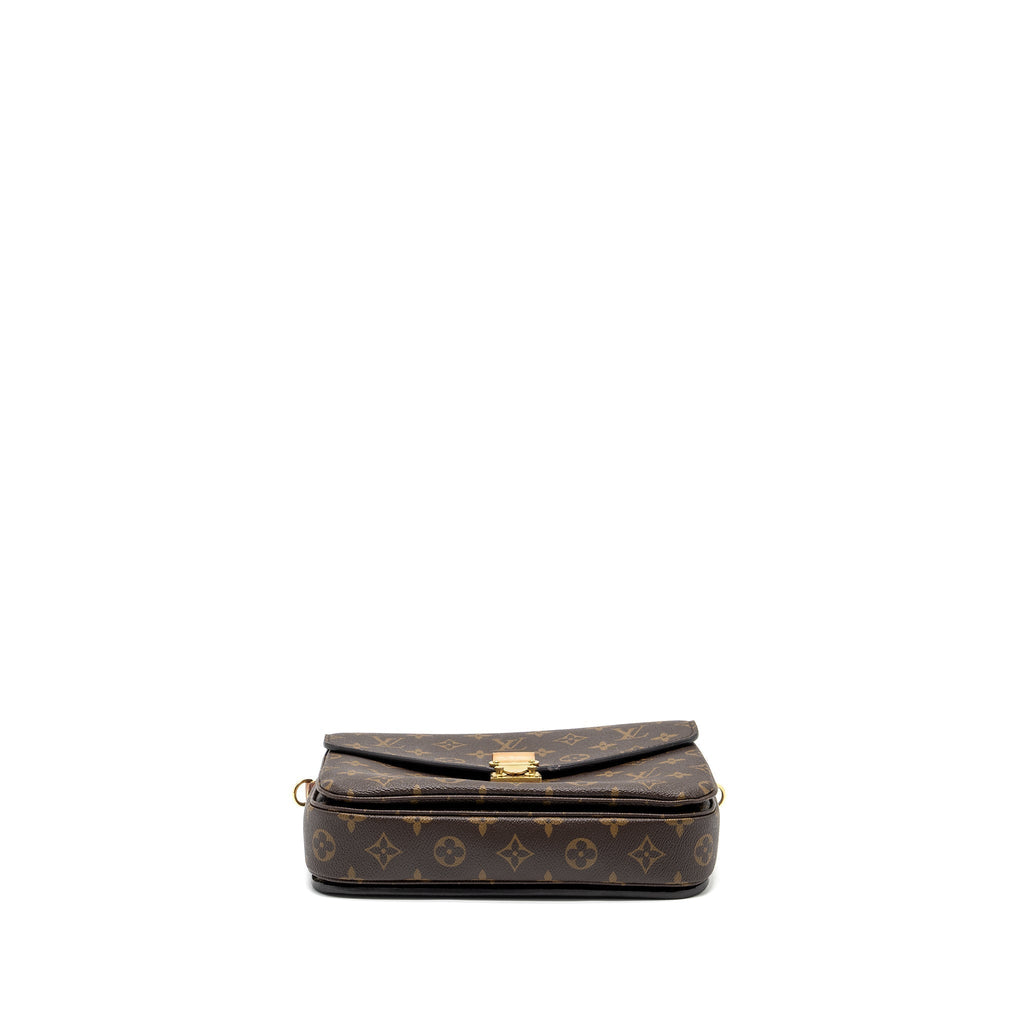 louis-vuitton-pochette-metis-monogram-canvas-ghw-25