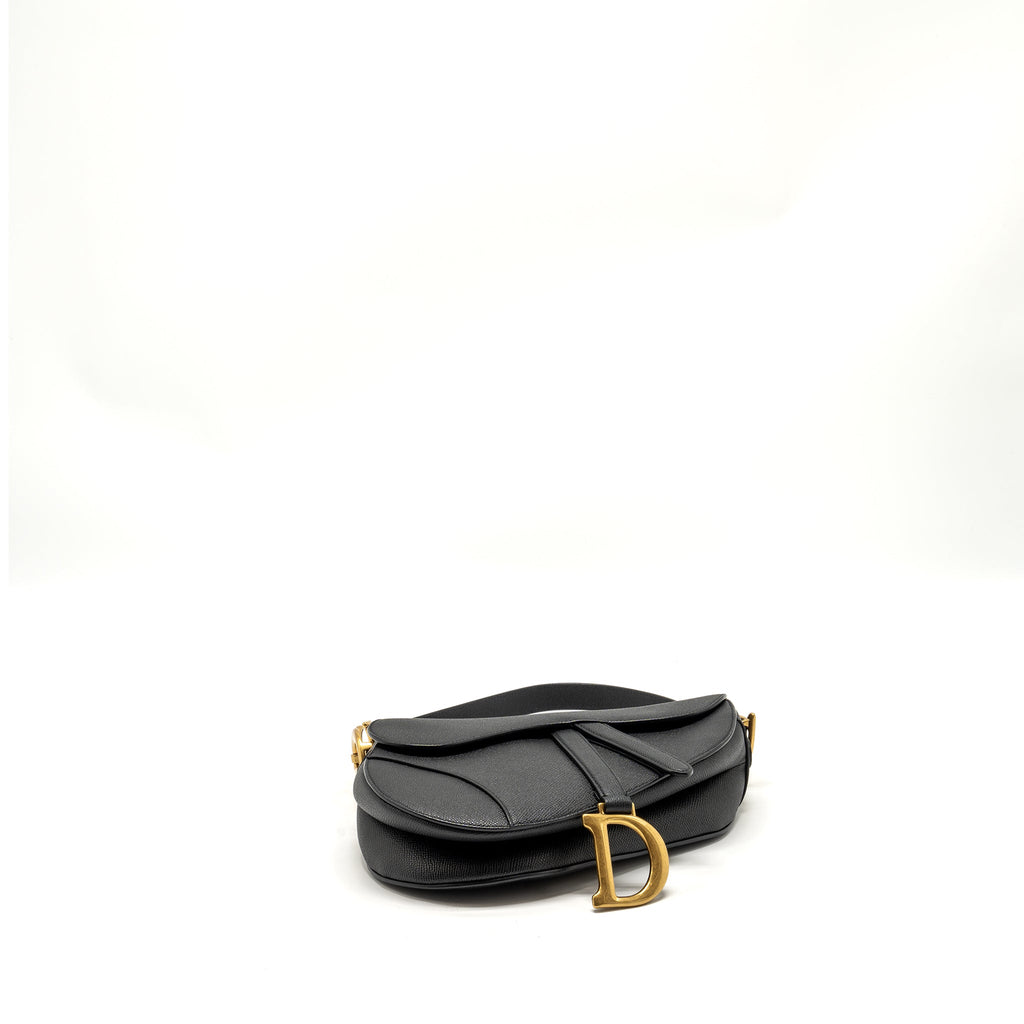 dior-medium-saddle-grained-calfskin-black-ghw