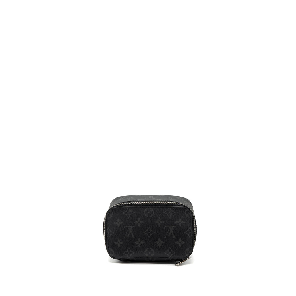 louis-vuitton-cube-de-rangement-pm-monogram-eclipse-shw